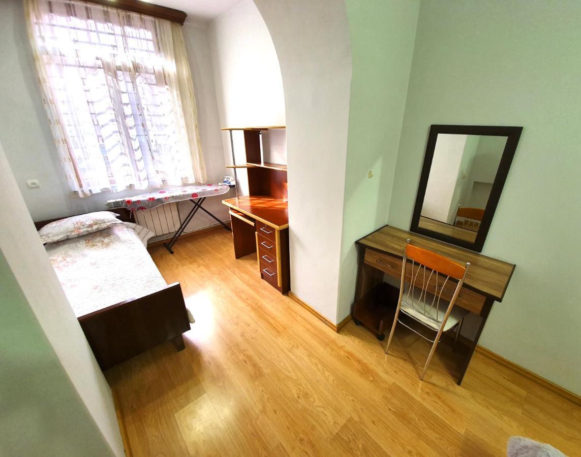Cozy Apartment Near Opera House Erywań Zewnętrze zdjęcie